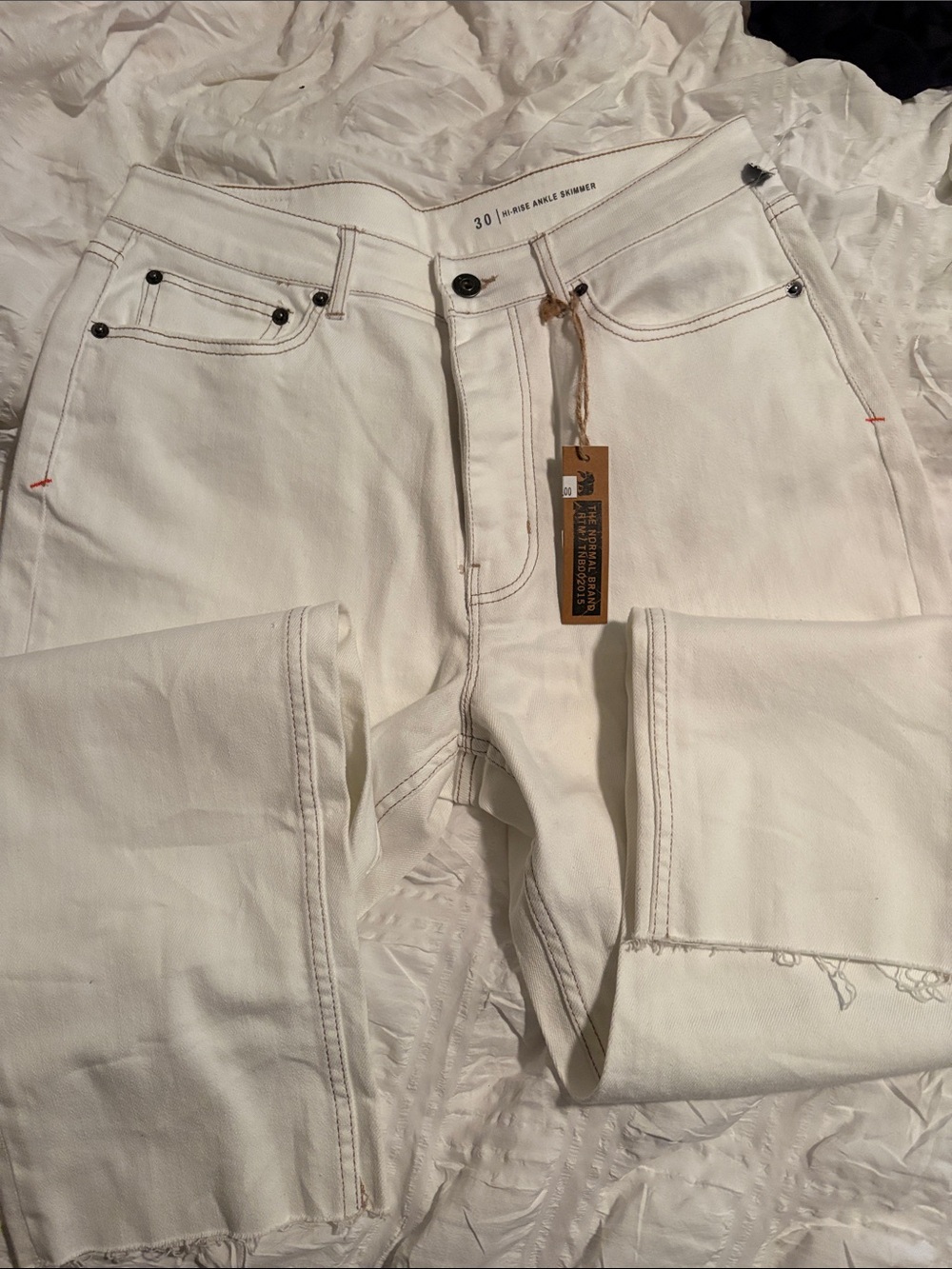 White High-Rise Straight skimmer jeans